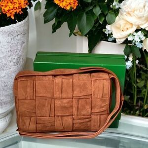 CASSETTE BROWN SUEDE CROSSBODY SHOULDER BAG NEW WITH BOX AND COVER